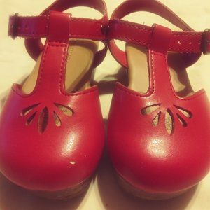 Old Navy Toddler Sz 6 T-Strap Swedish Clog Sandals